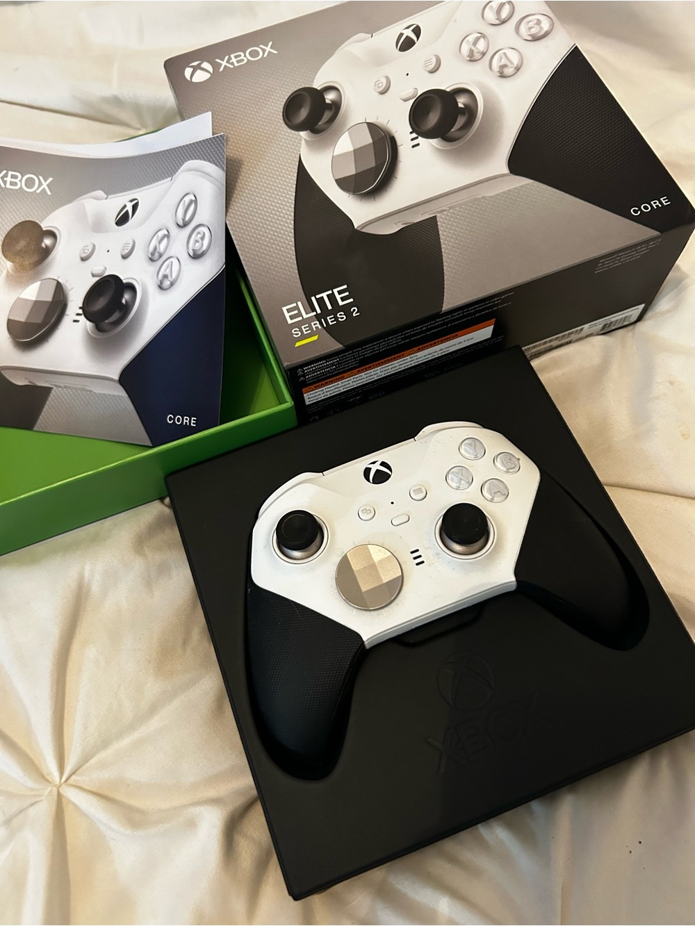 Xbox Elite Series 2 Wireless Controller - White - Picture 5 of 8